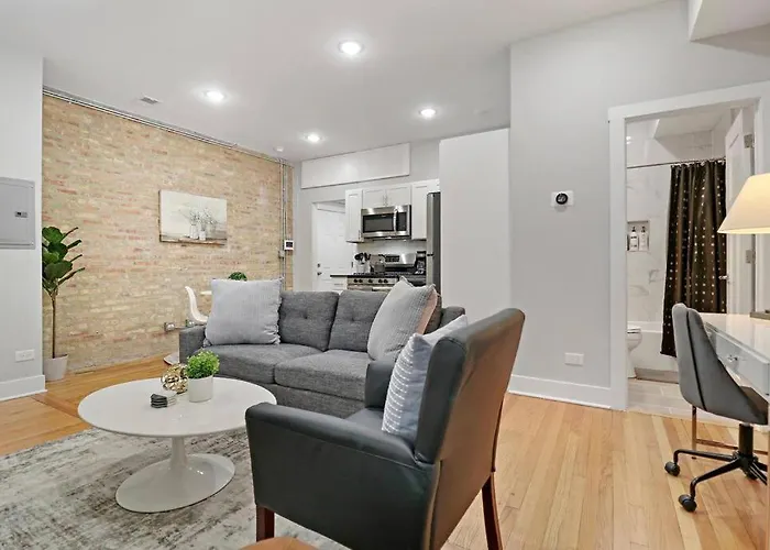 1br Deluxe Near Shops & Cafes - Ashland 1f Apartment Chicago